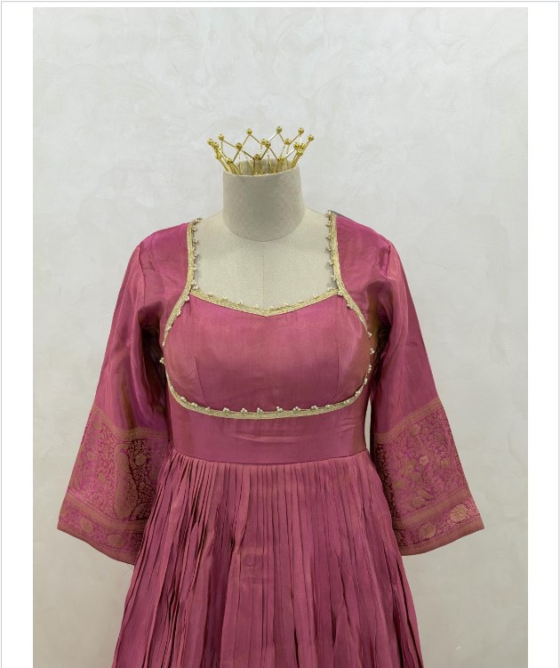 Royal Traditional Party Wear Gown